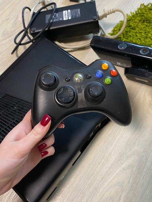 Ігрова консоль приставка  Xbox 360