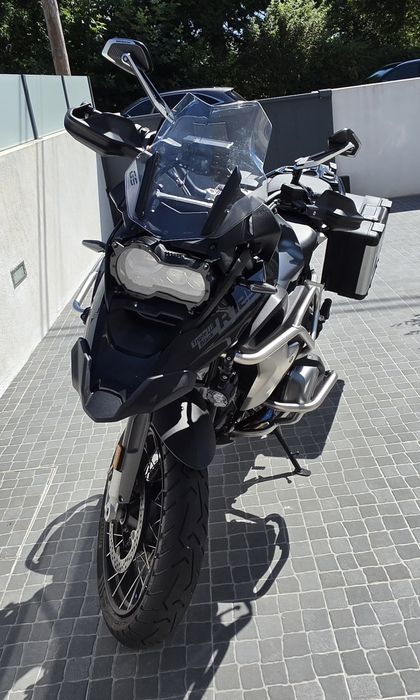 BMW GS R1250 Triple Black