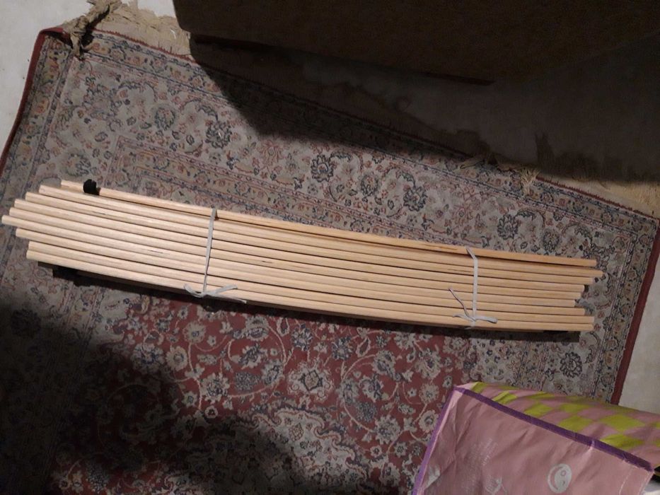 Estrado de ripas 90 cm x 200 cm - Artigo NOVO