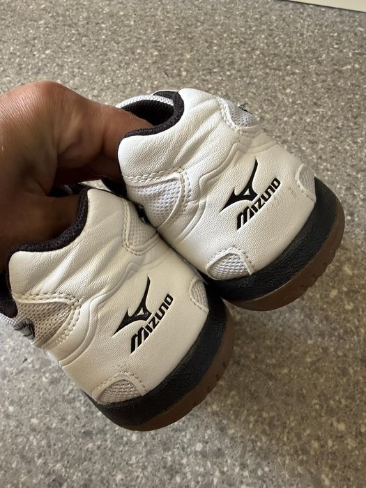 Футзалки шкіряні Mizuno