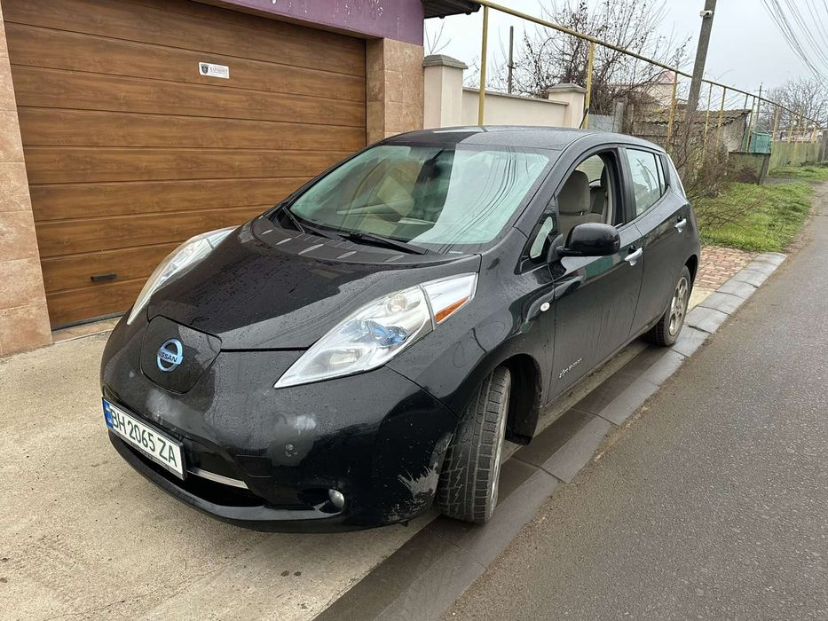 Предлагаем вашему вниманию замечательный электрокар Ниссан лиф 24квт 7палок запас 70-80км,два порта зарядки, зарядка в комплекте, новая резина зимняя,по технике все нормально, авто зашло по обмену, за эти деньги отличный вариант, есть ещё много вариантов электрокаров разных годов выпуска и разный бюджет, обращайтесь будем рады!