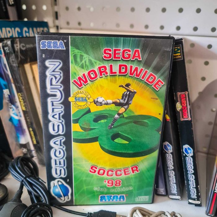 Jogo SEGA Worldwide Soccer ’98 Club Edition– SEGA Saturn (Completo,PT)
