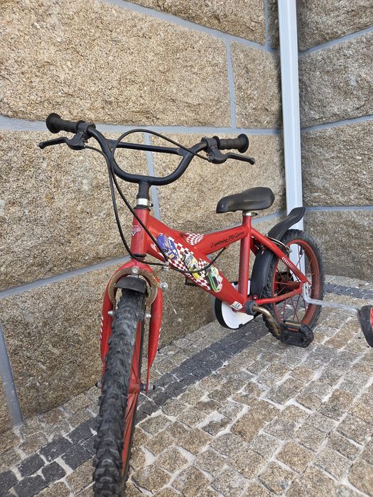 Bicicleta de criança com rodinhas