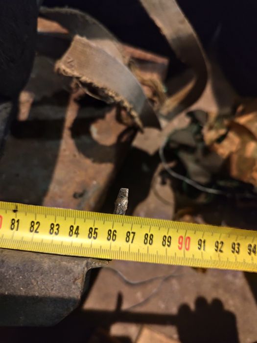 Лебідка на ГАЗ- 66  або ЗИЛ можливо   стояла на камазі позаду прак