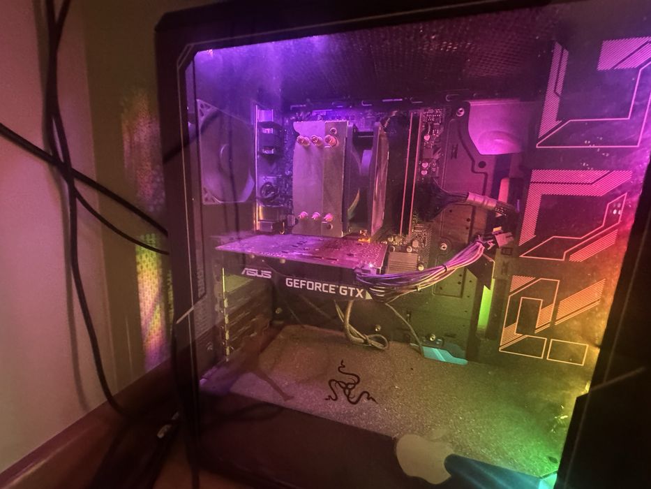 Torre asus rog strix