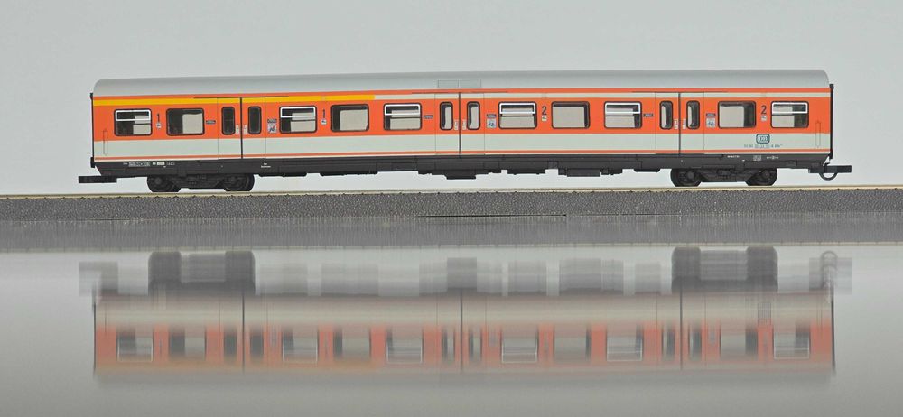 Piękny skład S-bahn - ROCO (BR111 + 3 wagony)