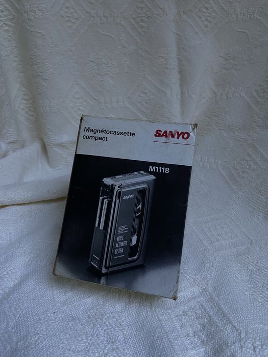 Sanyo M1118 Касетний плеєр