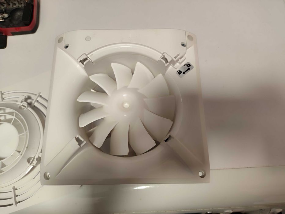 Bosch 1900 DH W125 z Czujnikiem Wilgotności i Timerem