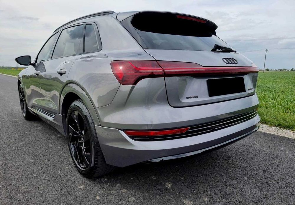 Audi e-tron 2021