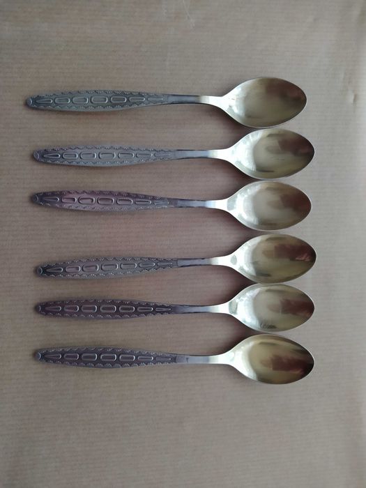 Komplet pozłacanych srebrnych łyżeczek