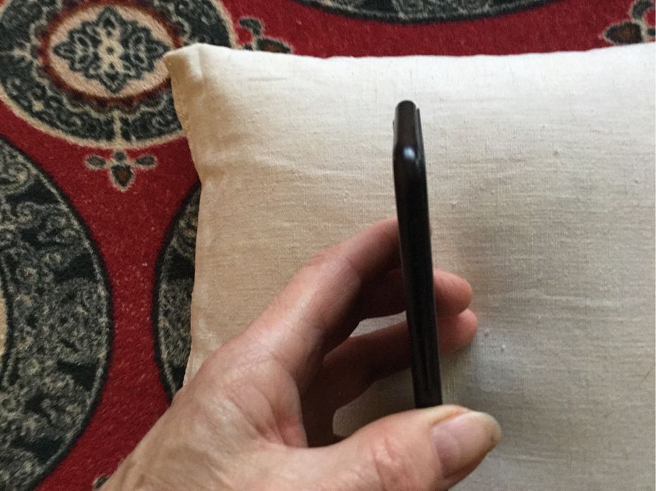 iPhone SE 2 2020, 64GB, mini Black в ідеальному стані