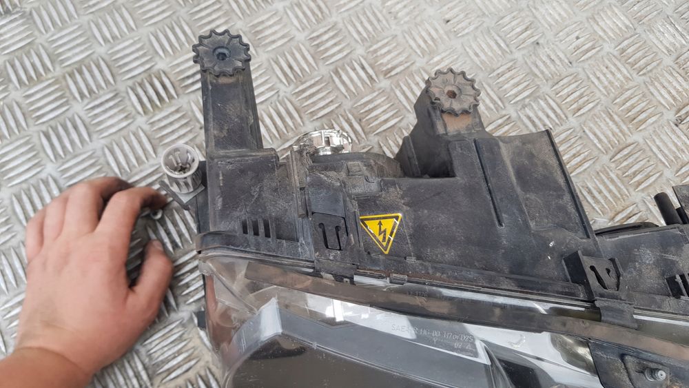 BMW E46 Compact Xenon Lampa Prawa przód