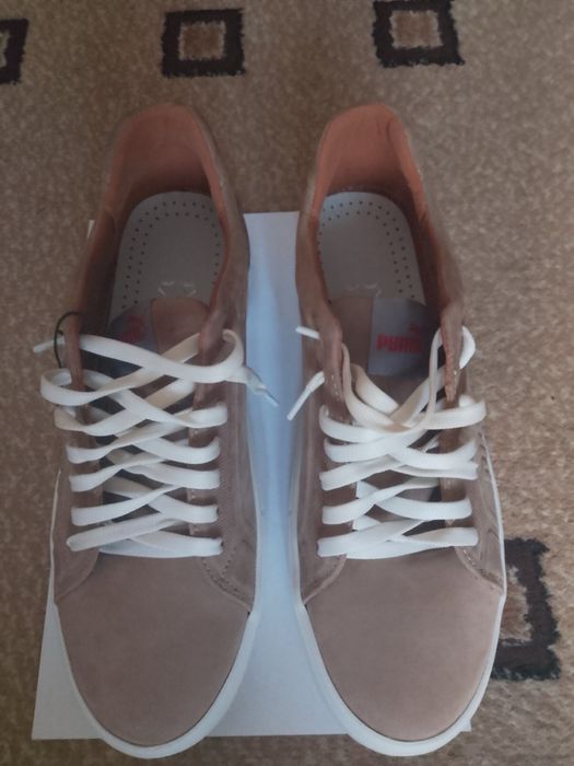 Продам кросівки нові
