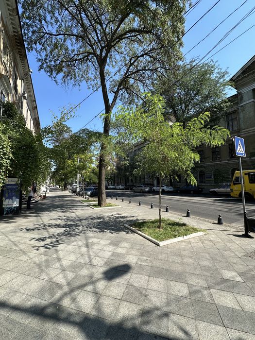 Продажа фасадного помещения в центре города