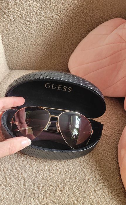 Okulary przeciwsłoneczne panterka Guess GUT329 Gld-43+etui