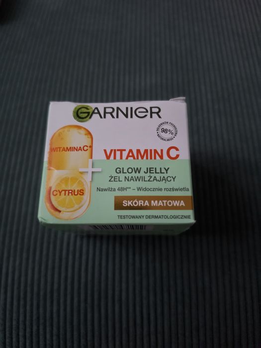 Garnier Vitamin C Glow Jelly nawilżający krem-żel do twarzy 50 ml