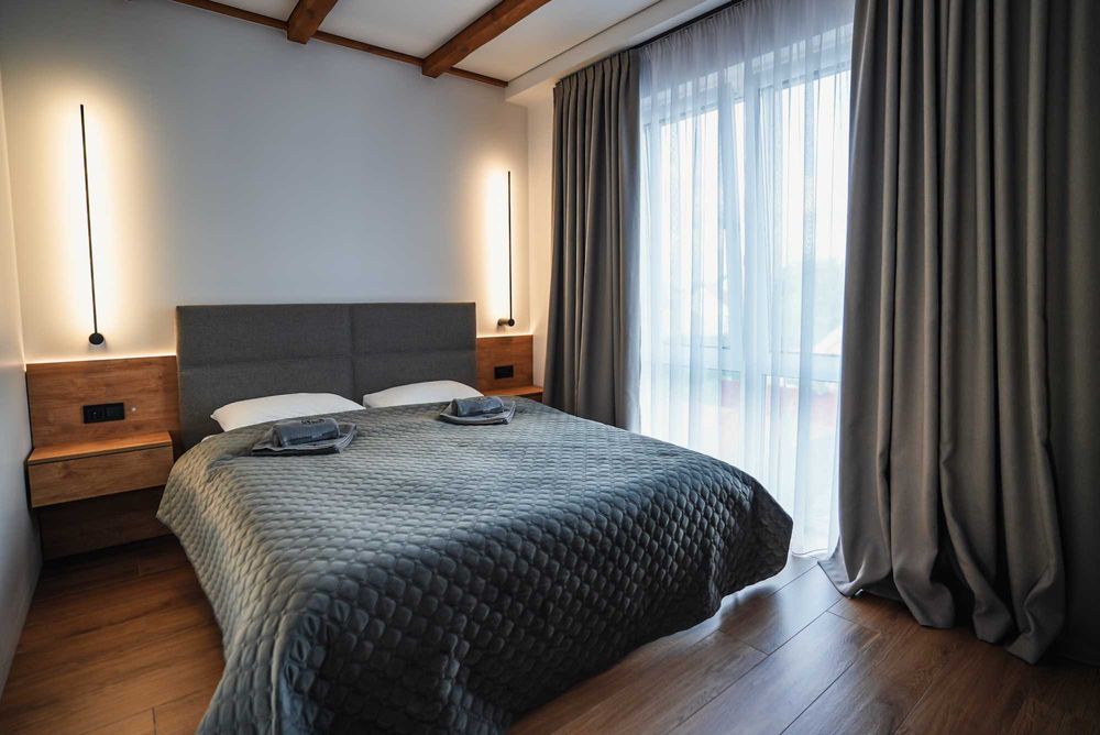 Подобова оренда будинків у лісі з чаном та лазнею, приватна територія