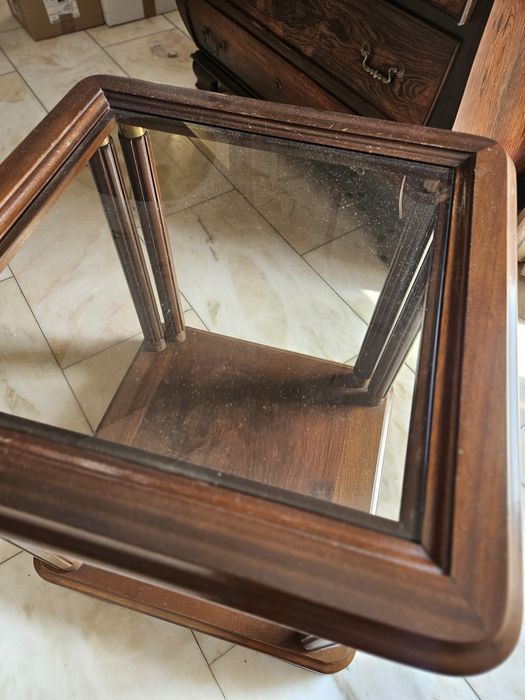 2 Mesas em mogno de apoio