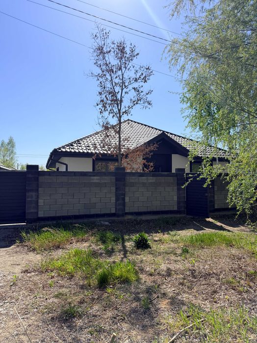 Готовий будинок у Ворзелі! Продаж від власника! Велика ділянка, затишок, поруч ліс!
