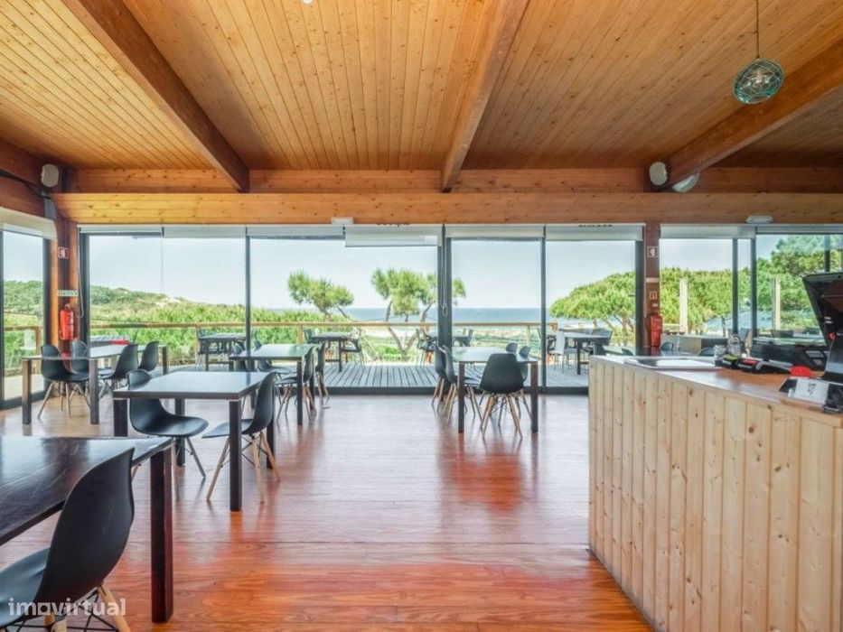 Restaurante na Praia do Meco em Sesimbra, Setúbal