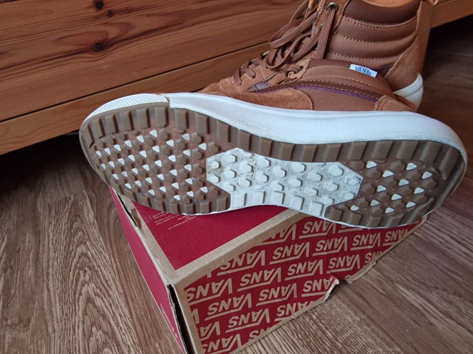 Botas Vans castanhas
