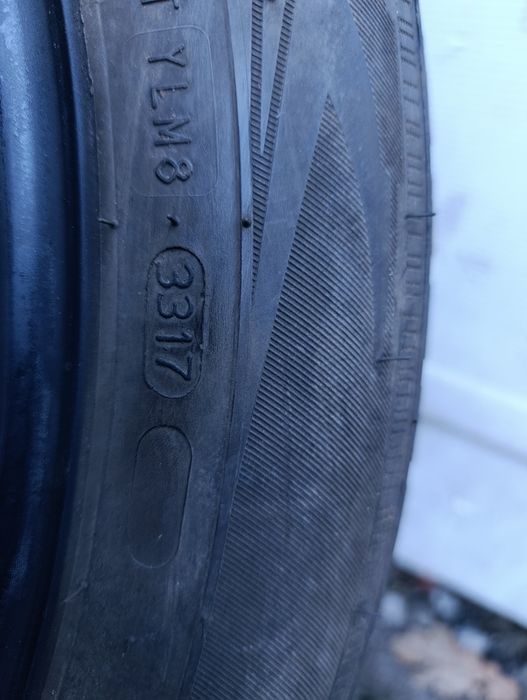 Opony zimowe 225/50/18 Nokian