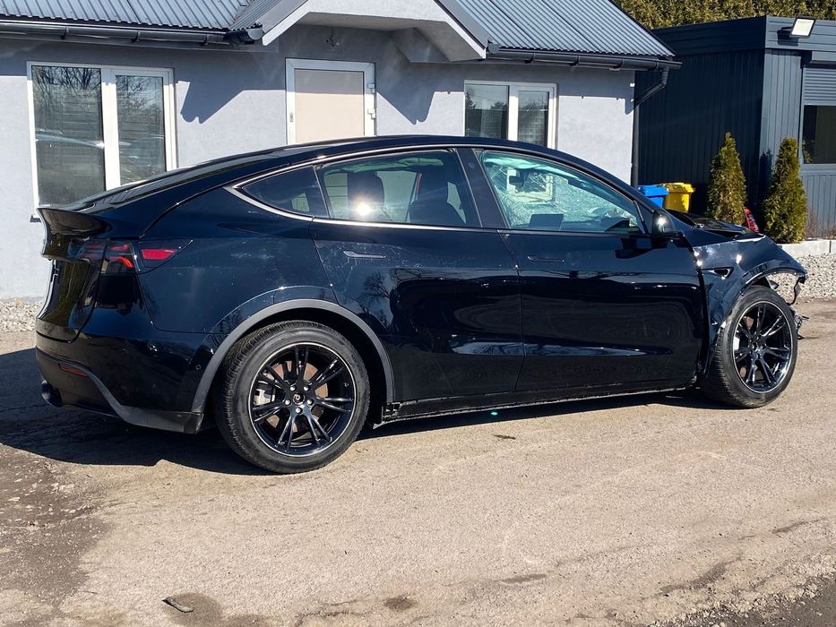 Tesla Model Y Rej. 08/2022 DualMotor AWD Long Range Europa