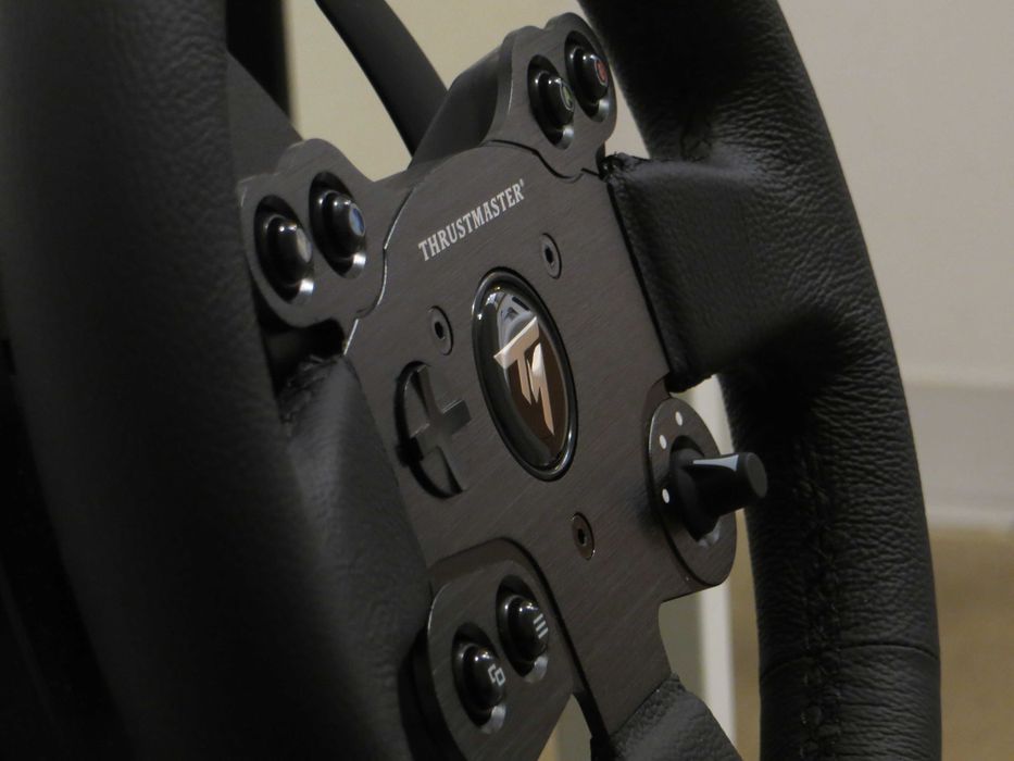 Thrustmaster TX Leather Ed. + Pedais Thrustmaster T-LCM