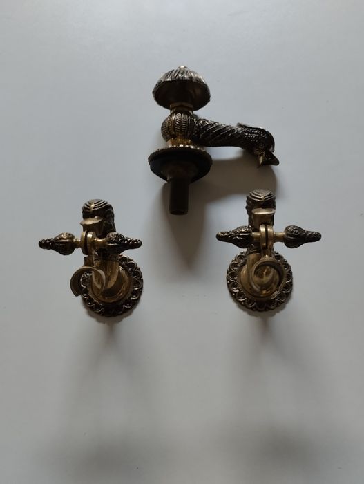 Torneiras antigas em latão