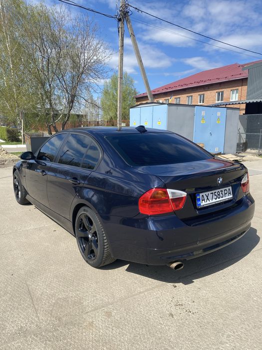 BMW e 90 2006 год.