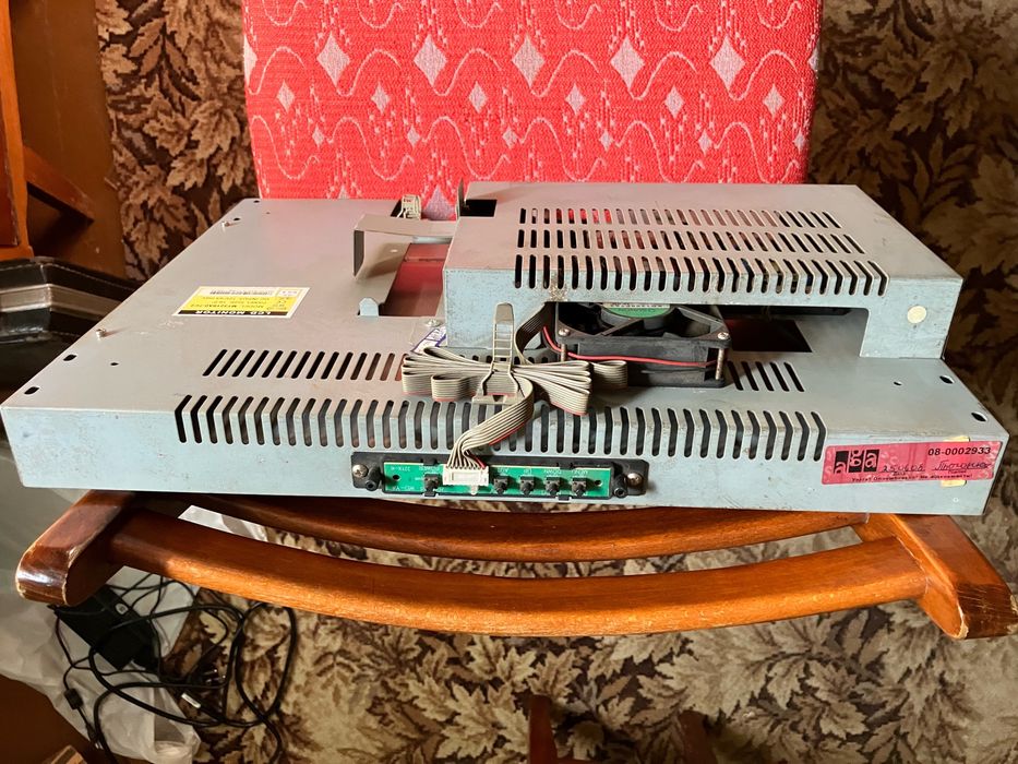 Монитор или телевизор на 12В