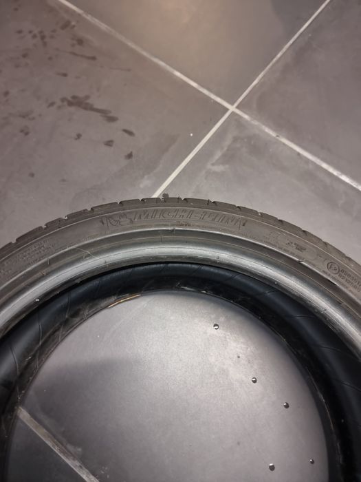 Pneus michelin 205/45/17