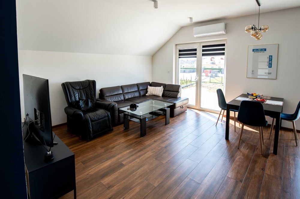 Biuro z mieszkaniem, magazyn, hala produkcyjna