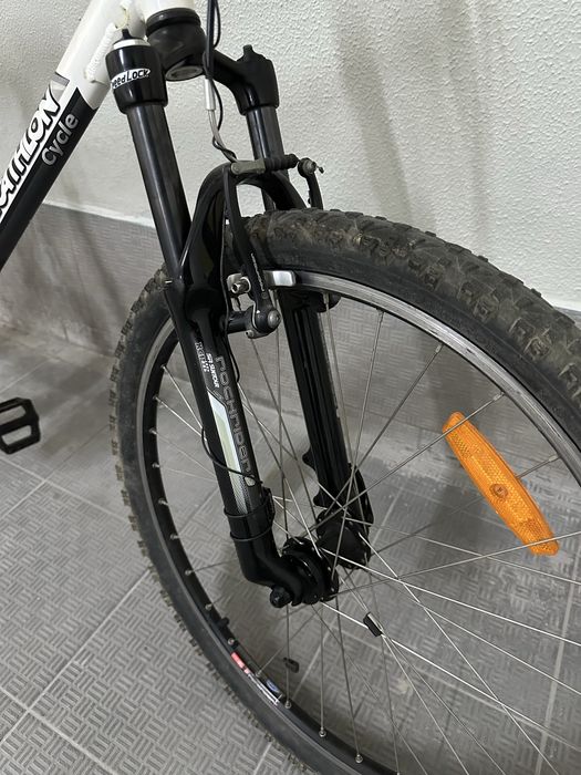 Bicicleta com pouco uso
