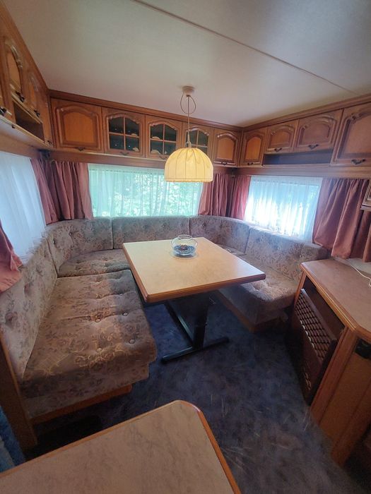 Караван  кемпінги, прицеп дача  будинок на колесах