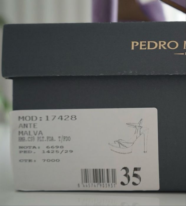 Sandálias Tacão - Pedro Miralles