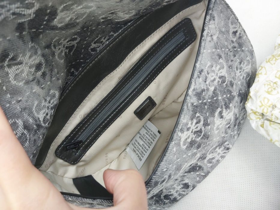Nowa torebka GUESS denim monogram kwiaty hafty torba czarna koktajlowa