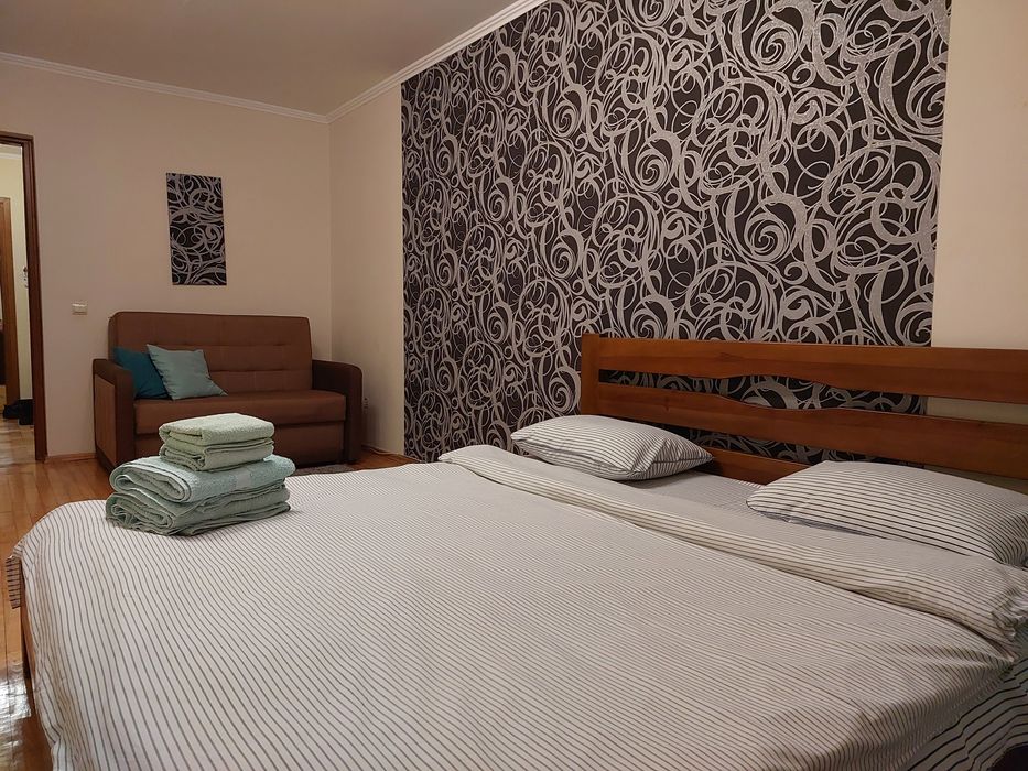 3кім Порт-Сіті для 6-8 чол