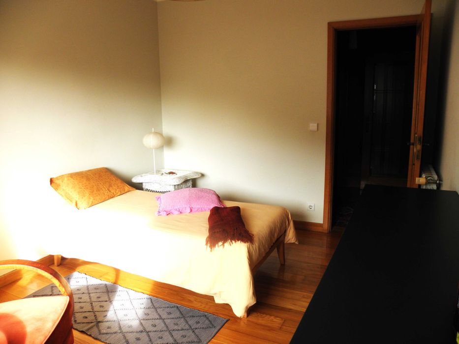 Aluga-se em Viana do Castelo, quarto mobilado confortável