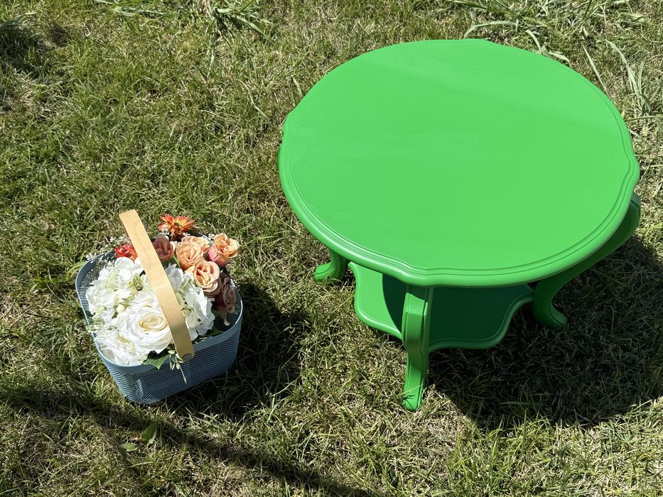 Mesa de apoio e decoracão