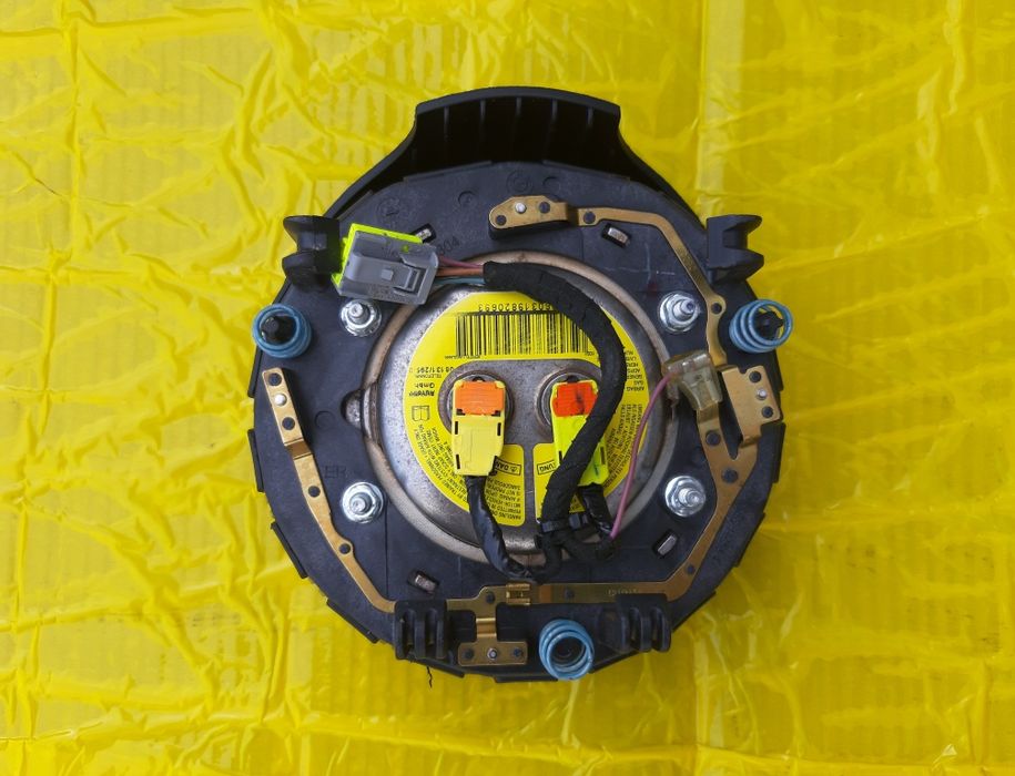 Airbag руля BMW E91, E90,Е88, E87, E82, Е81 E46 E39 E60 E61 E53