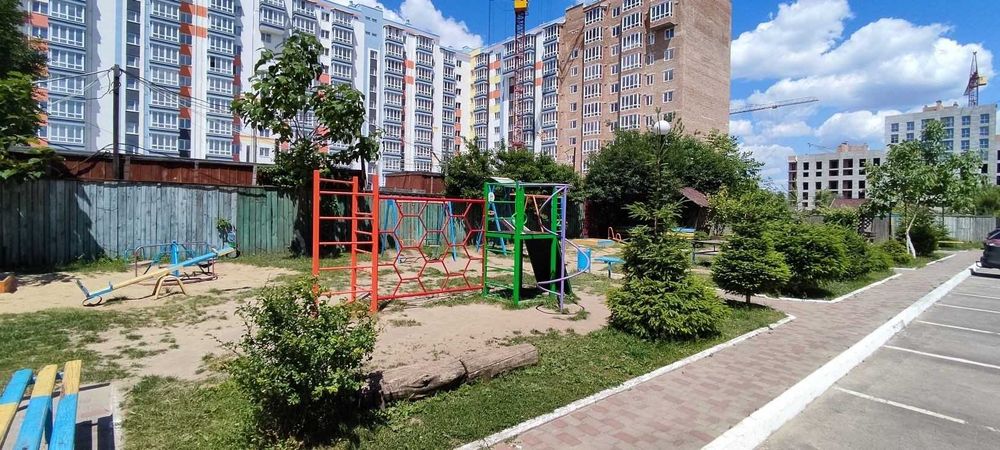 Дворівнева 2-кімн. квартира 67 м² |р-н ТЦ Чайка  | Ремонт, меблі, техніка, 2 балкони
