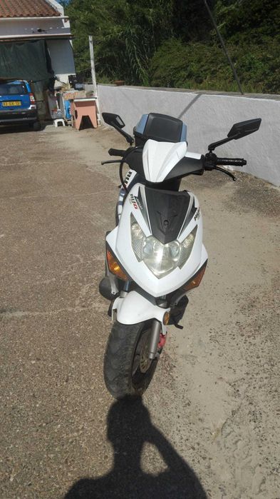 Vendo Moto em otimo estado