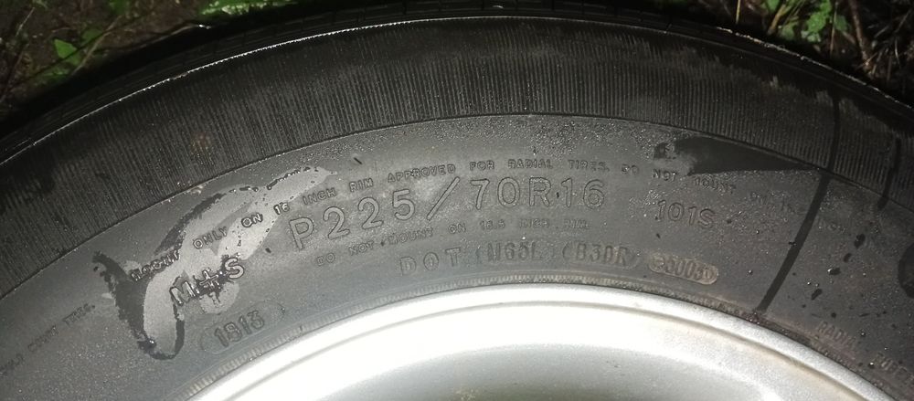 225.75.16 два колеса в сборе