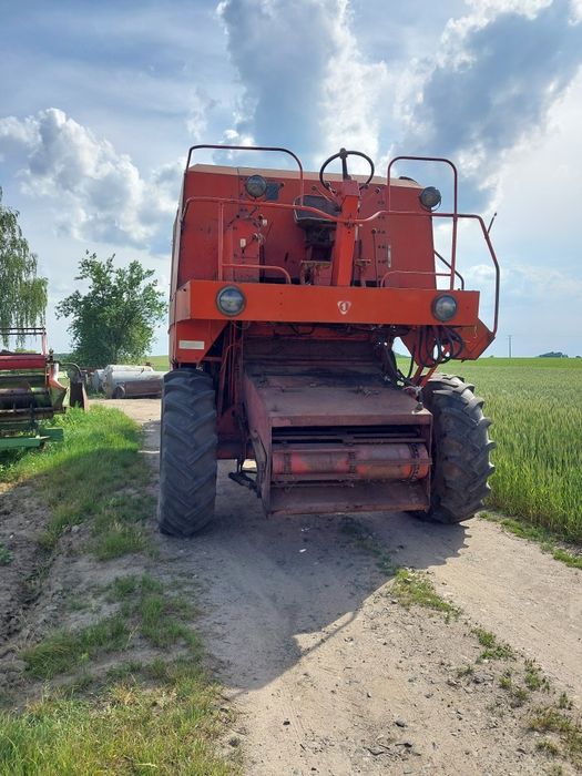 Bizon zo 56 części