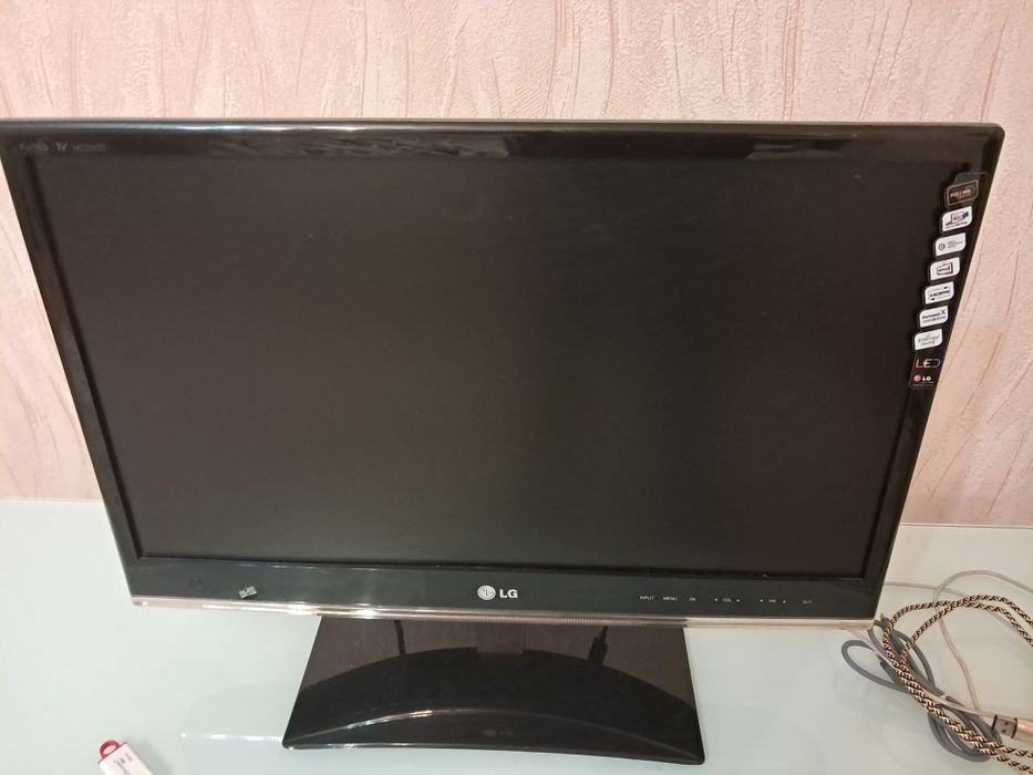 Продам телевізор LG оригинал