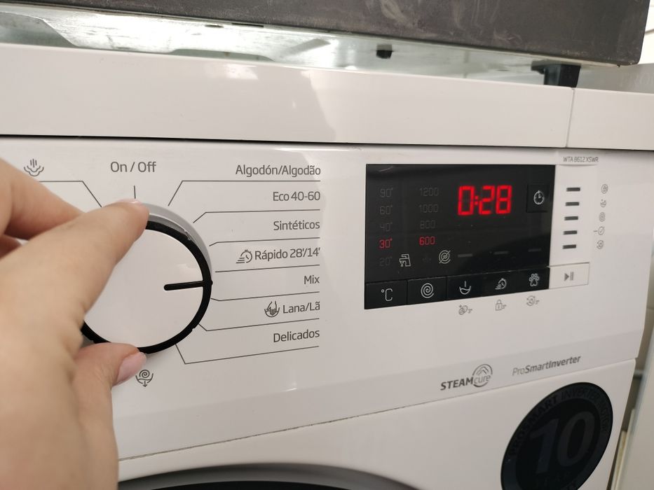 Máquina de lavar roupa Beko 8kg — pouco uso