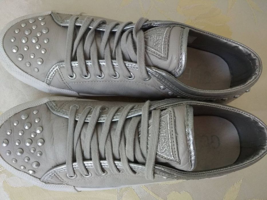 Кеды кожанные Guess