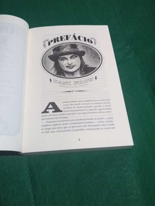 Lobos que foram homens - Moonspell