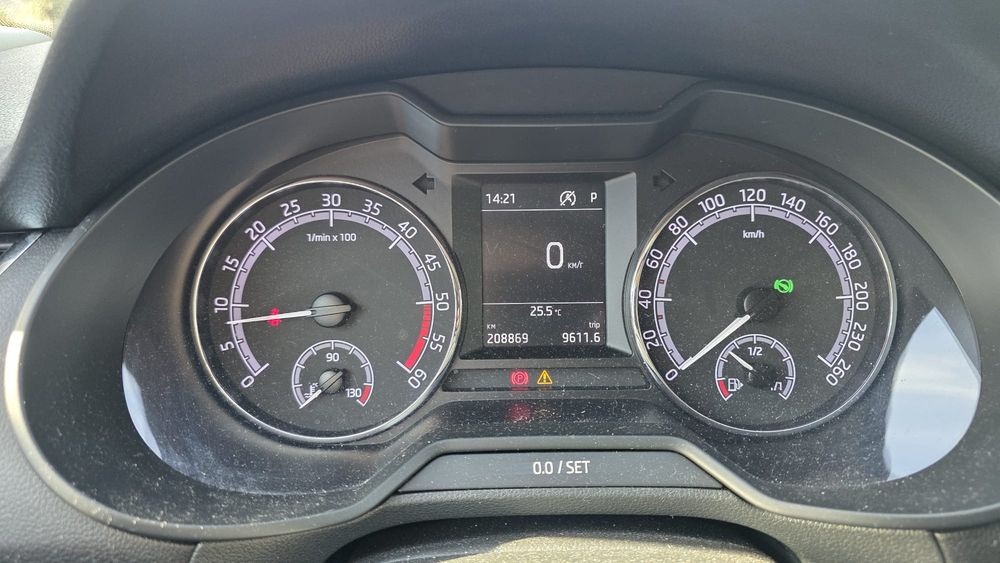 До вашої уваги є гарний автомобіль Skoda A7 2018р
